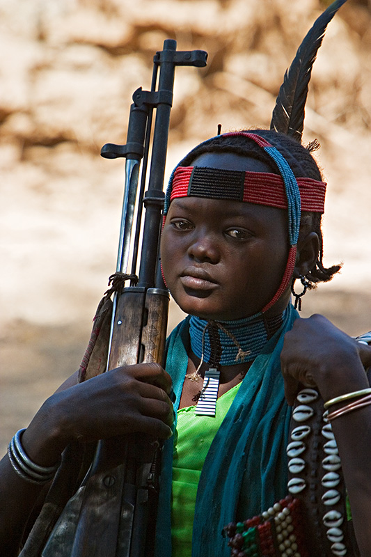 38   Hamar girl performing during bull jump ceremony